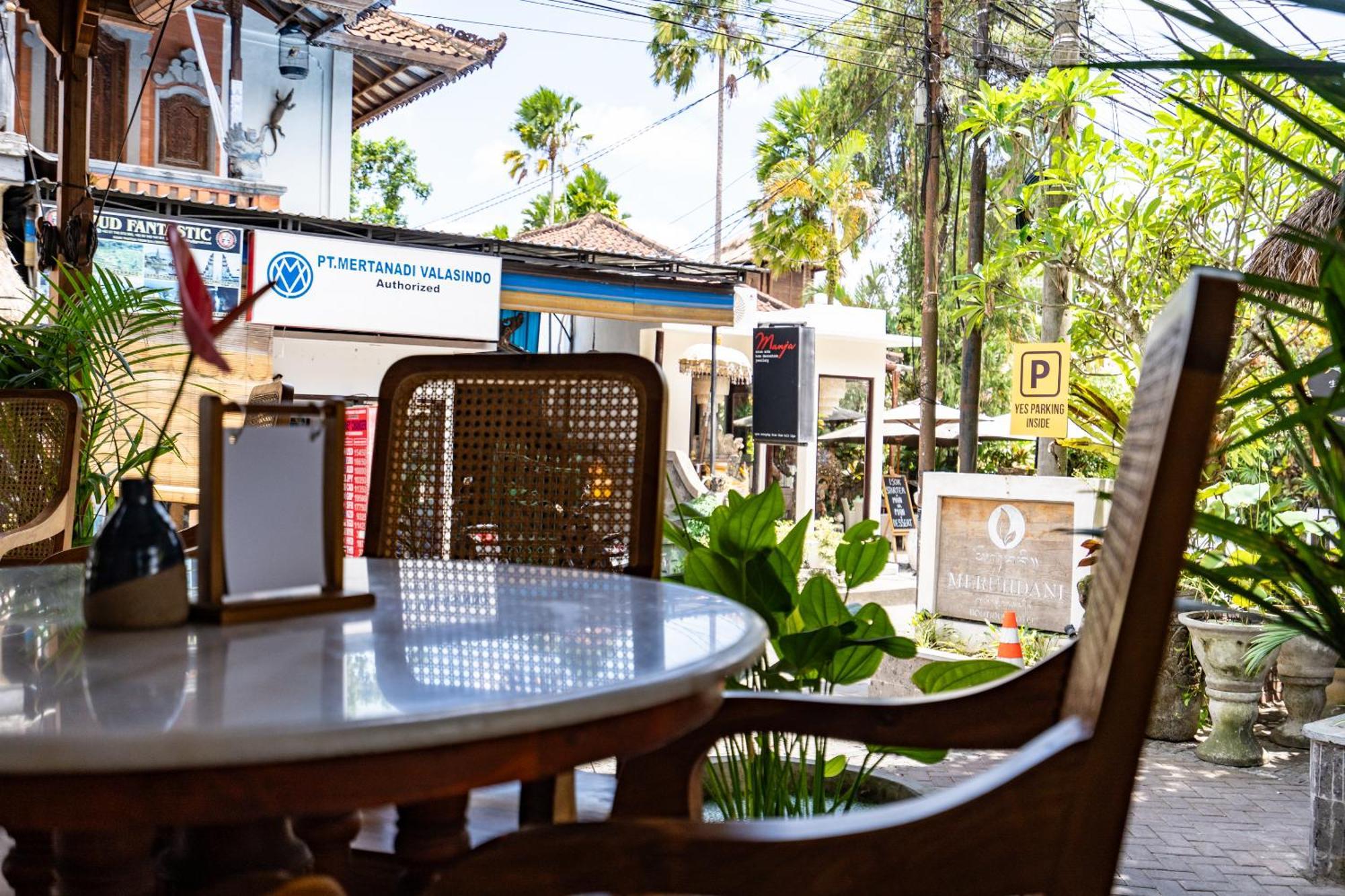 Meruhdani Boutique Hotel Ubud Экстерьер фото
